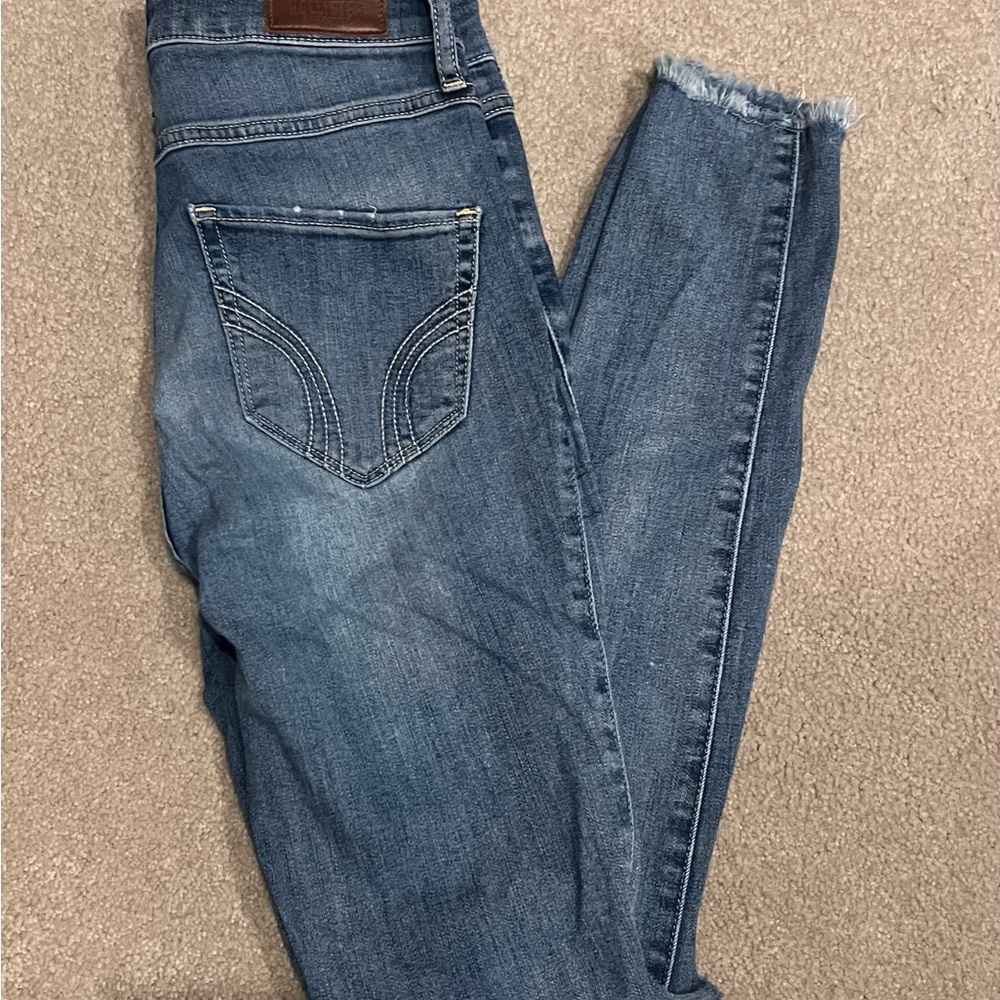 Hollister Distressed Blue Ankle Jeans 1 regular 25 30
